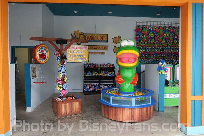 File:Mus Fishin Hole.jpg